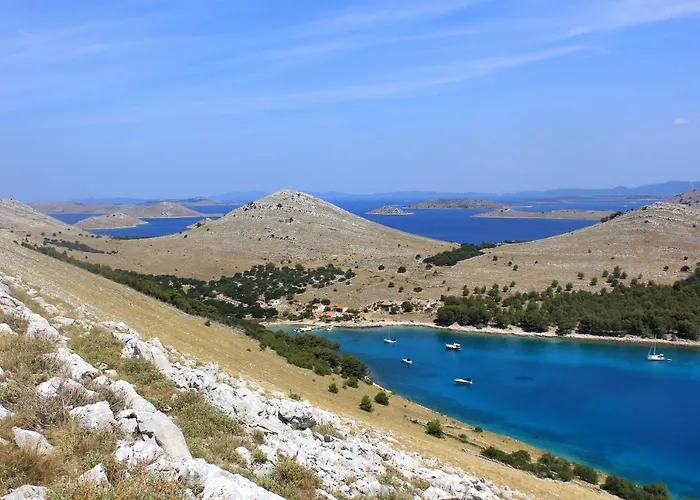 Secluded Fisherman's Cove Statival, Kornati - 8164